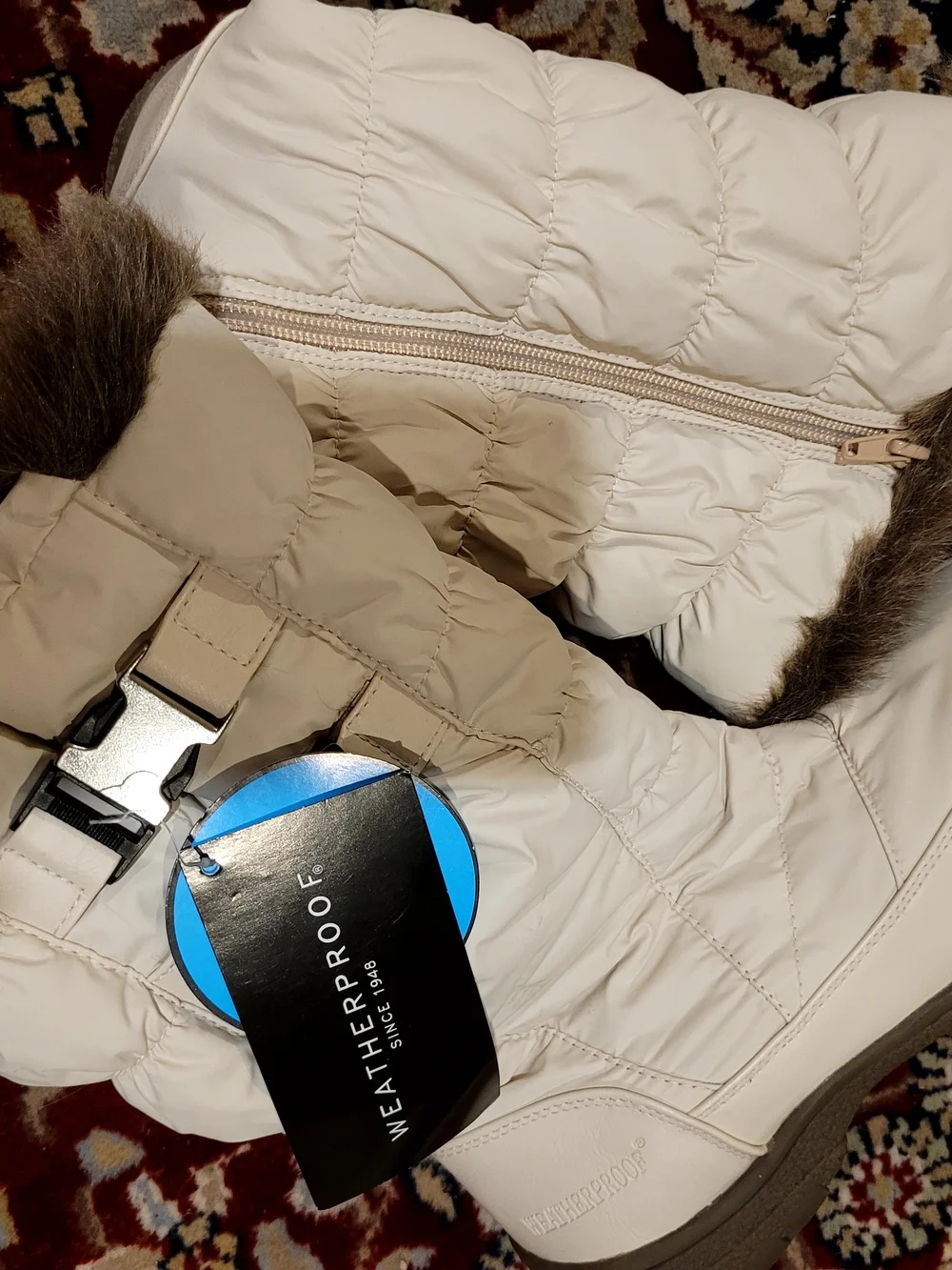 Weatherproof Women's Light Cream Quilted Puffer Jacket with Faux Fur Trim